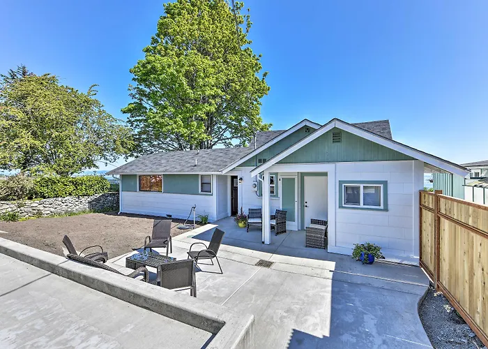 Waterfront Home ~ 6 Mi To Olympic National Park!
